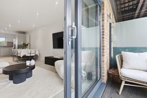 Photo 19- click for photo gallery